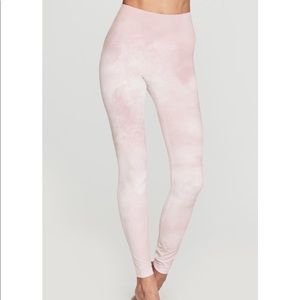 SPIRITUAL GANGSTER ☁️ Pink Cloud Active Leggings